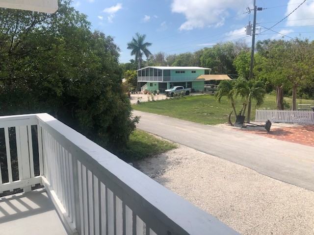 18 Palm Dr - Photo 3 of 20