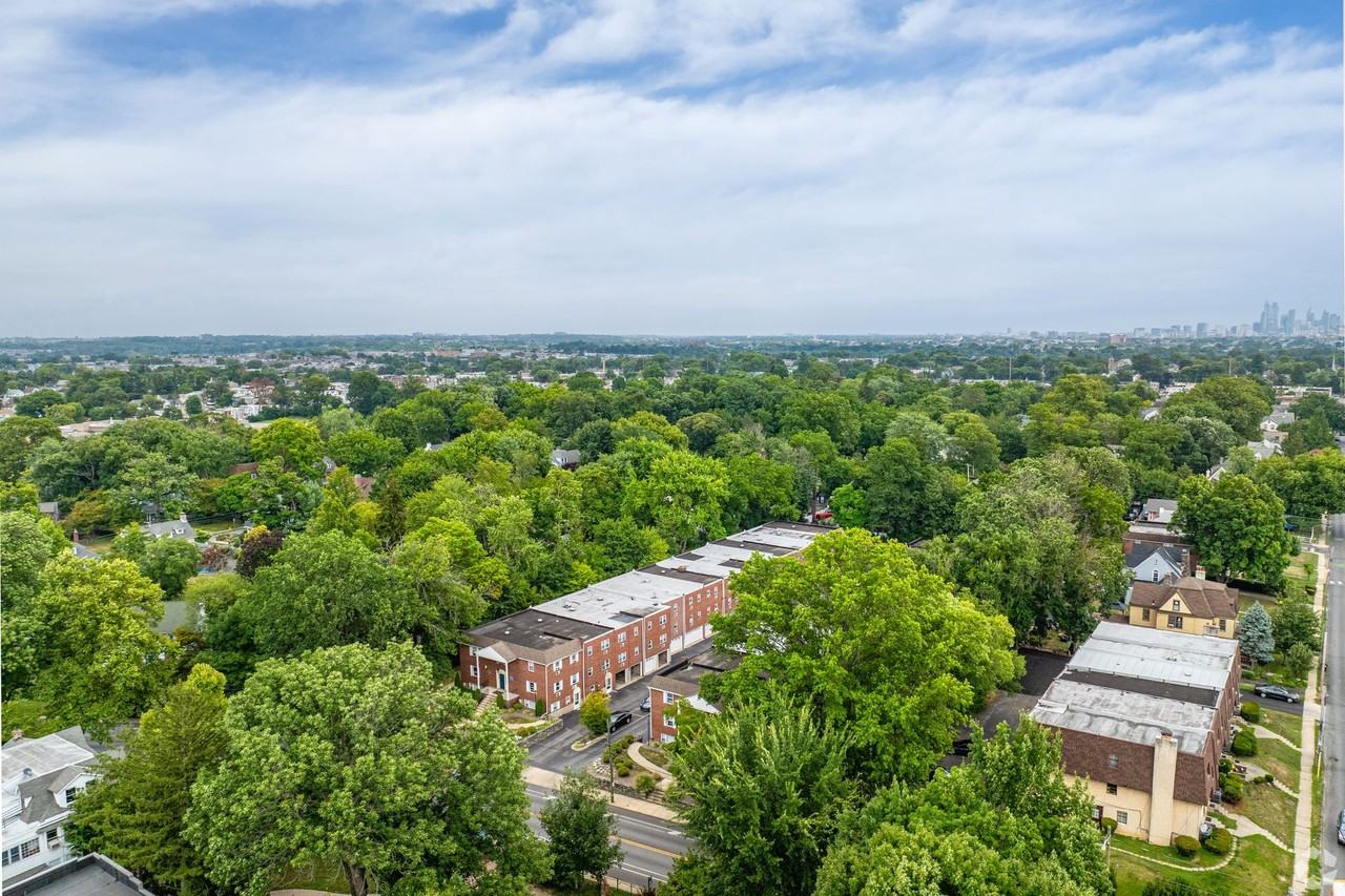 Patricia Court Apartments - Photo 3 of 18