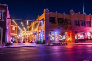 featured image of 1117 N Robinson Ave