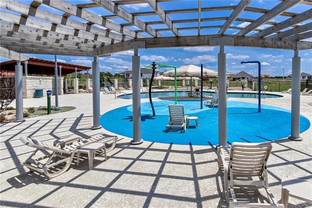 Vista Vera - Photo 3 of 5