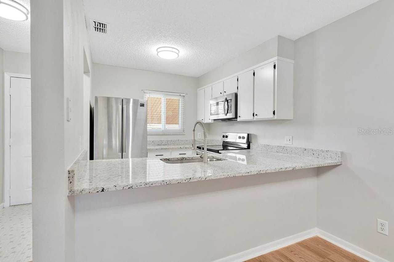 Talia Condo - Photo 6 of 31