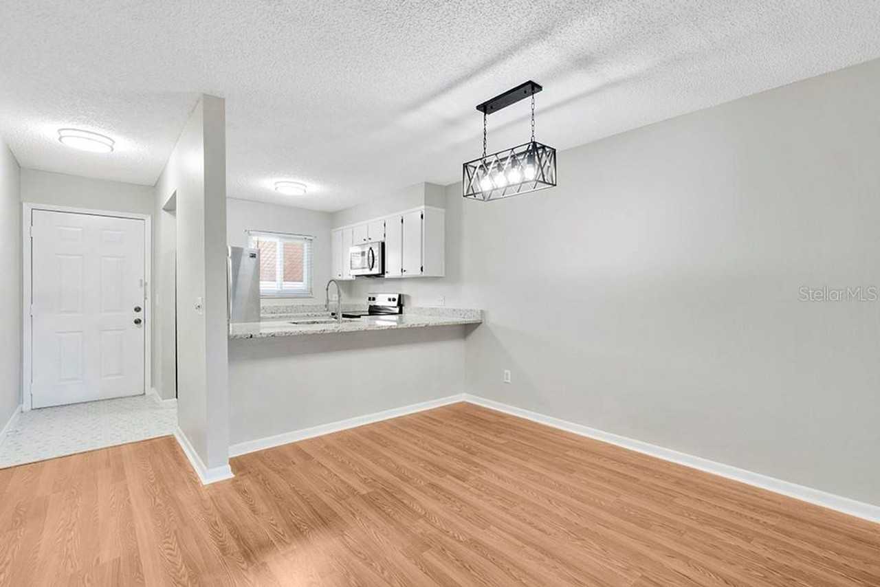 Talia Condo - Photo 7 of 31