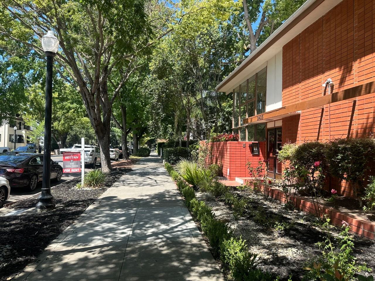 2425 Capitol Avenue - Photo 4 of 5