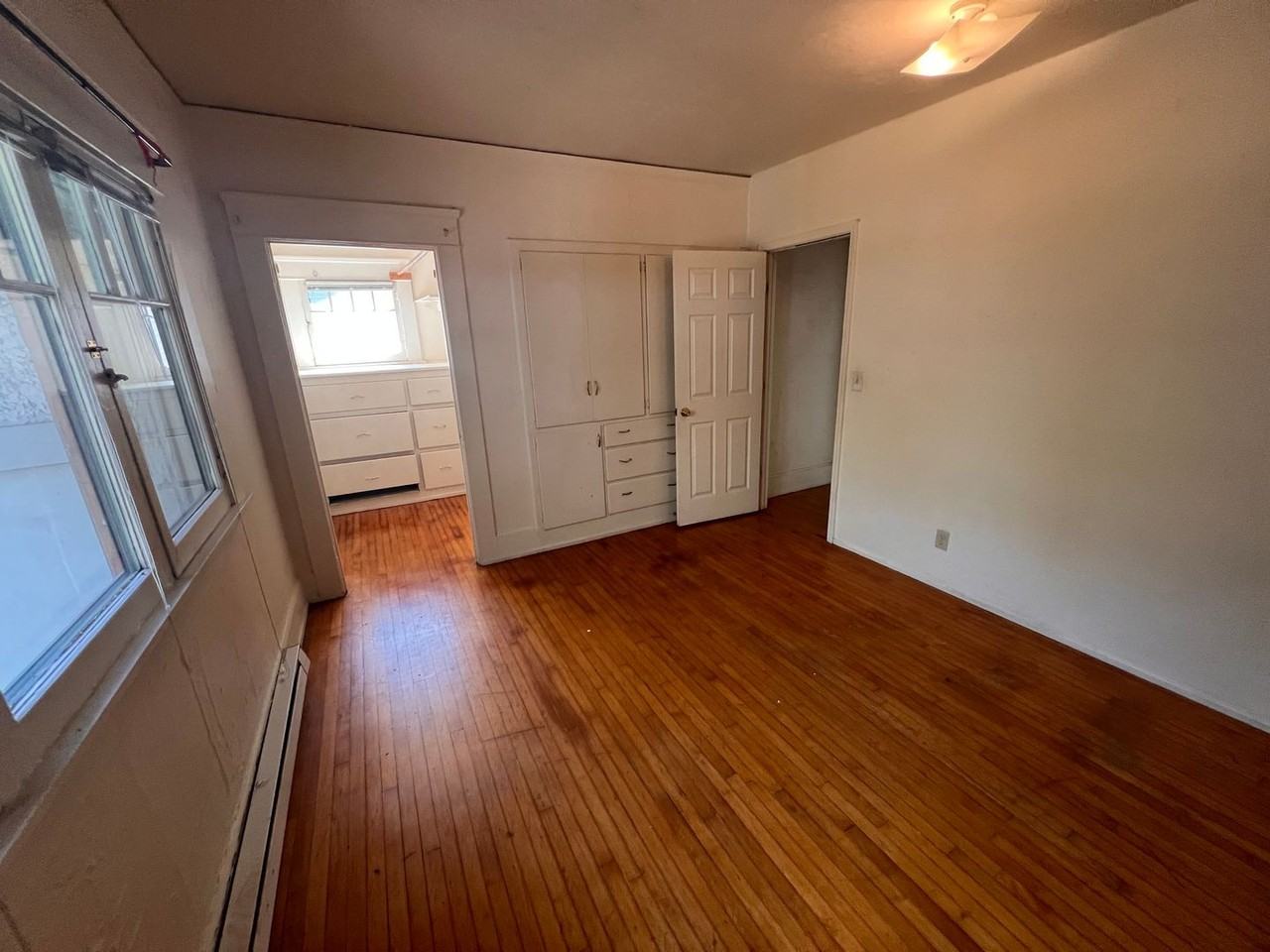 1287 Washington St - Photo 3 of 17