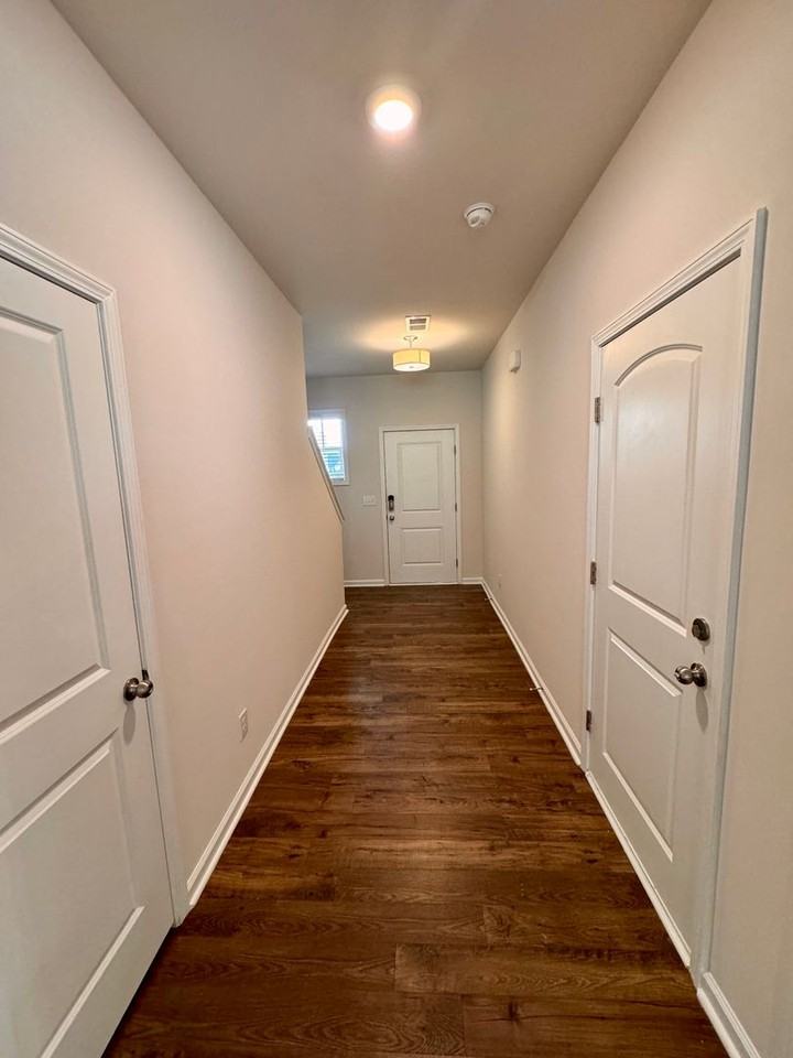 3794 Yorkshire Pl - Photo 3 of 18