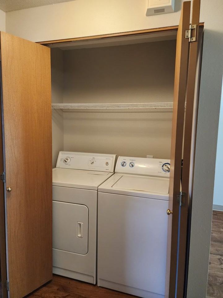 Canyon Greens Apartments - Photo 4 of 7