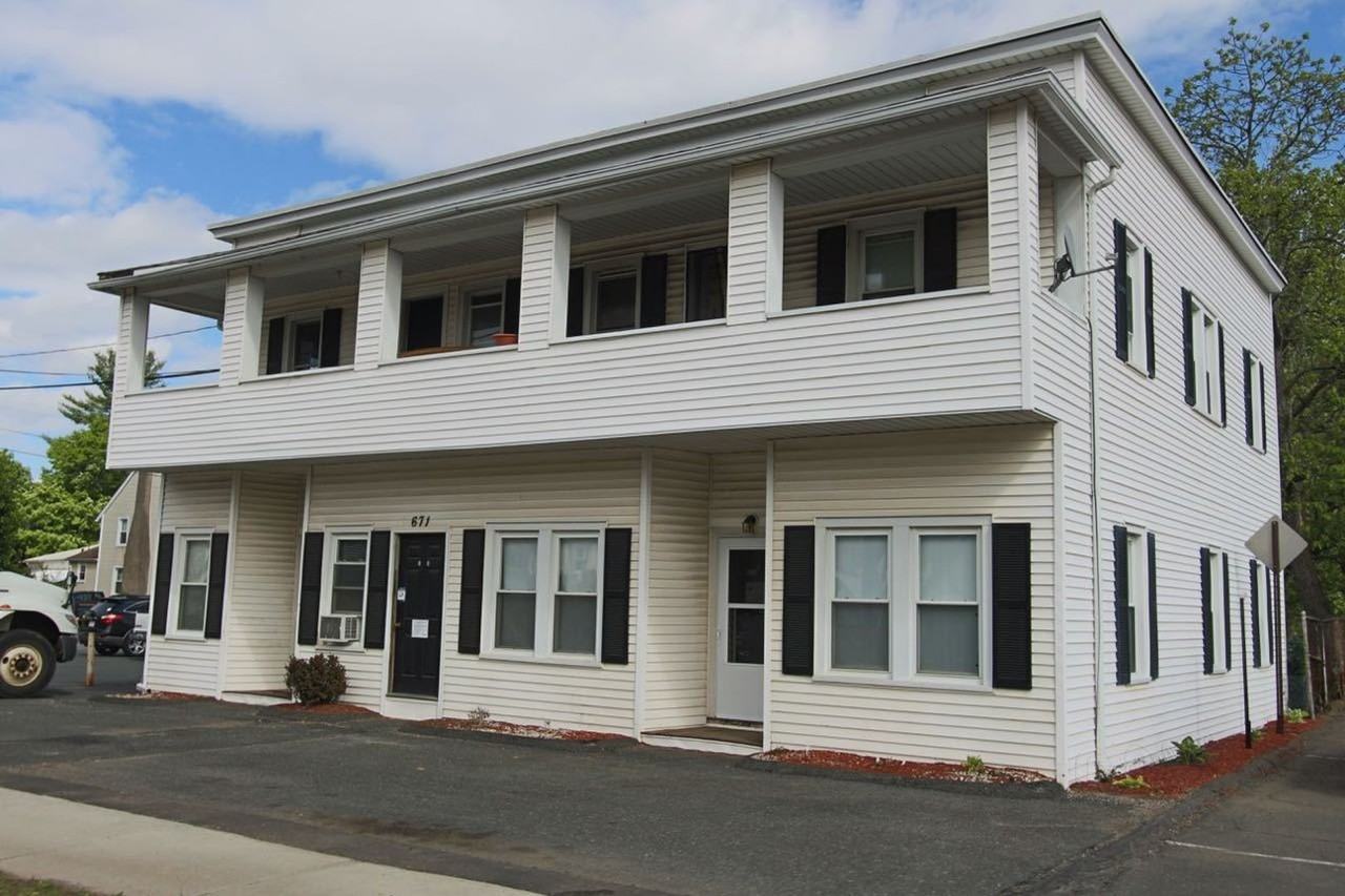 671 Springfield Street - Photo 2 of 10