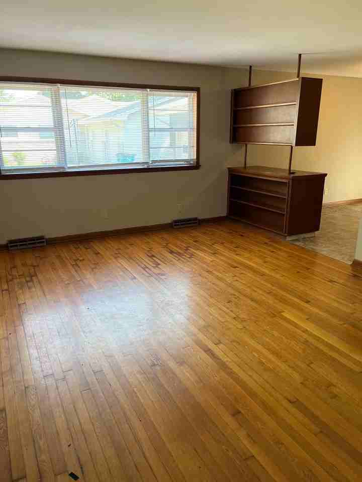 d2736ste - Photo 2 of 17