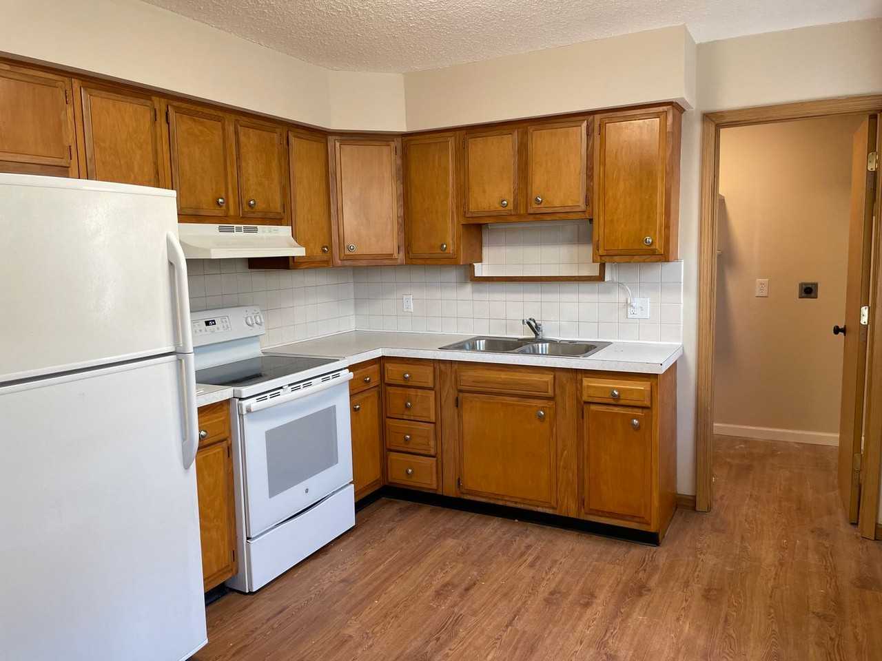 450 S 14th St #A - Photo 2 of 12