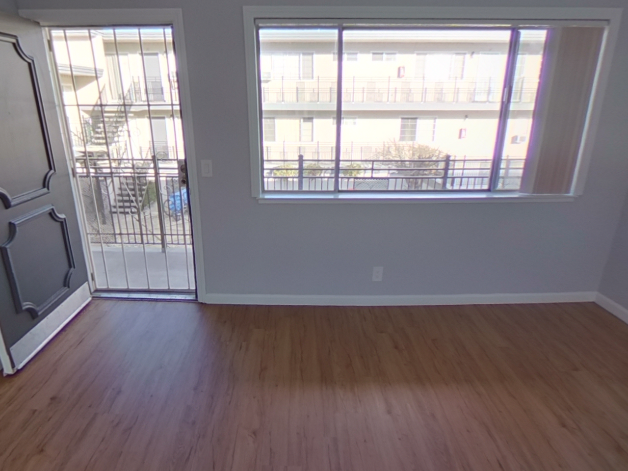 Colonial Way Apartments - Photo 4 of 28