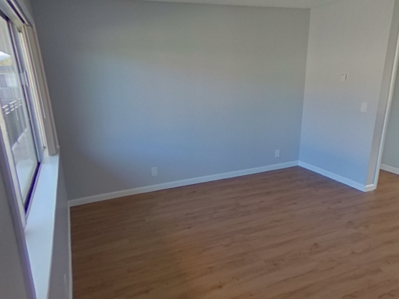 Colonial Way Apartments - Photo 6 of 28