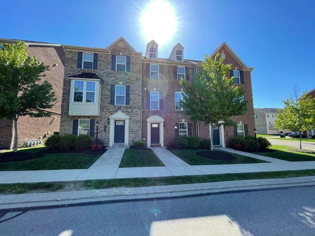 1942 Georgetown Dr - Photo 2 of 33