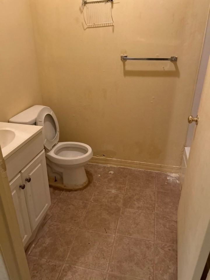 422 Brewer Street - Photo 3 of 6