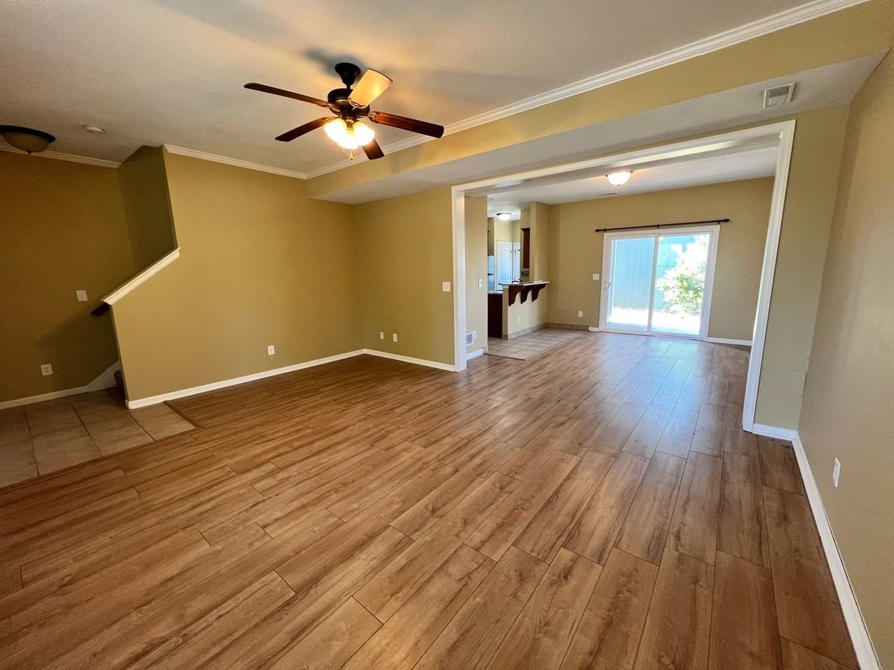 2615 Valentine Ln - Photo 4 of 19