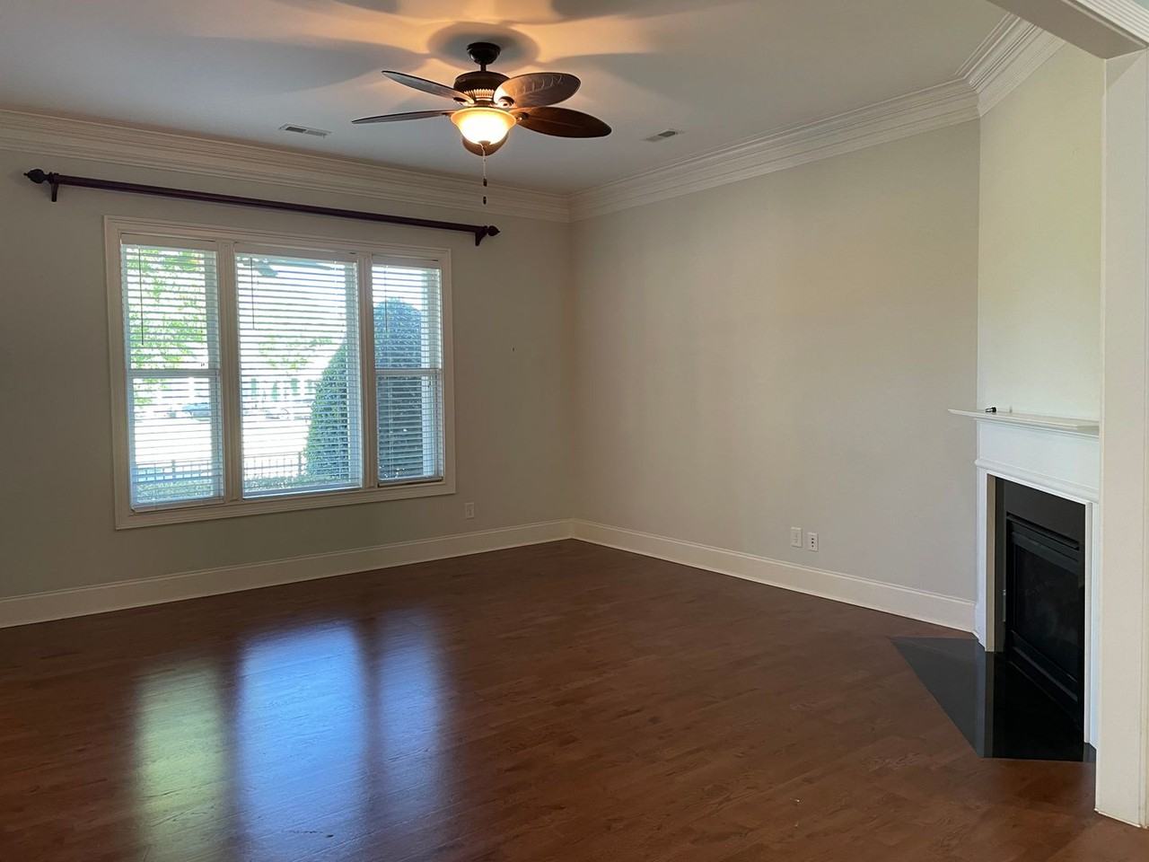 22023 Lady Glencirn Ct - Photo 7 of 38