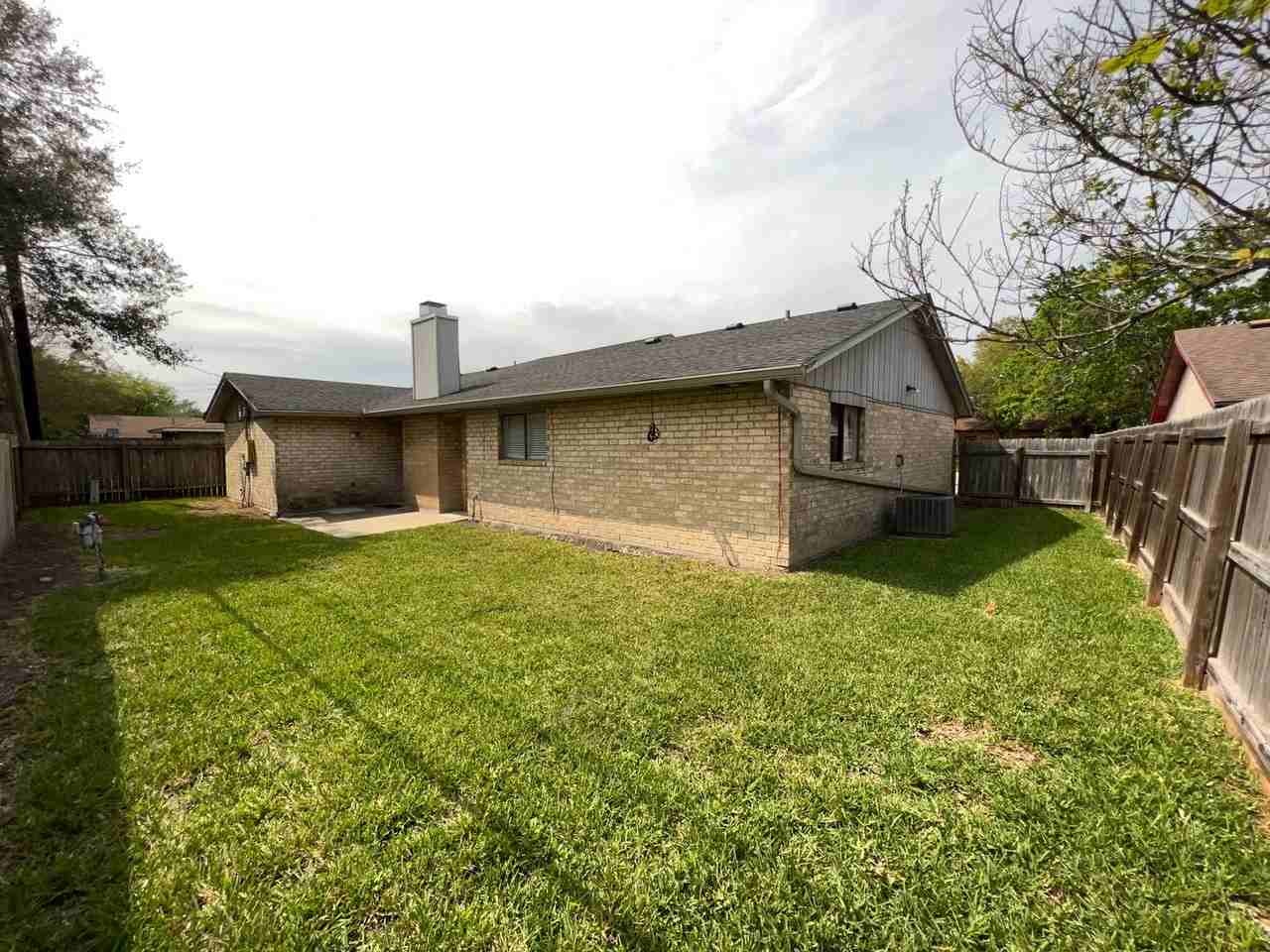 4929 High Meadow Dr - Photo 7 of 10