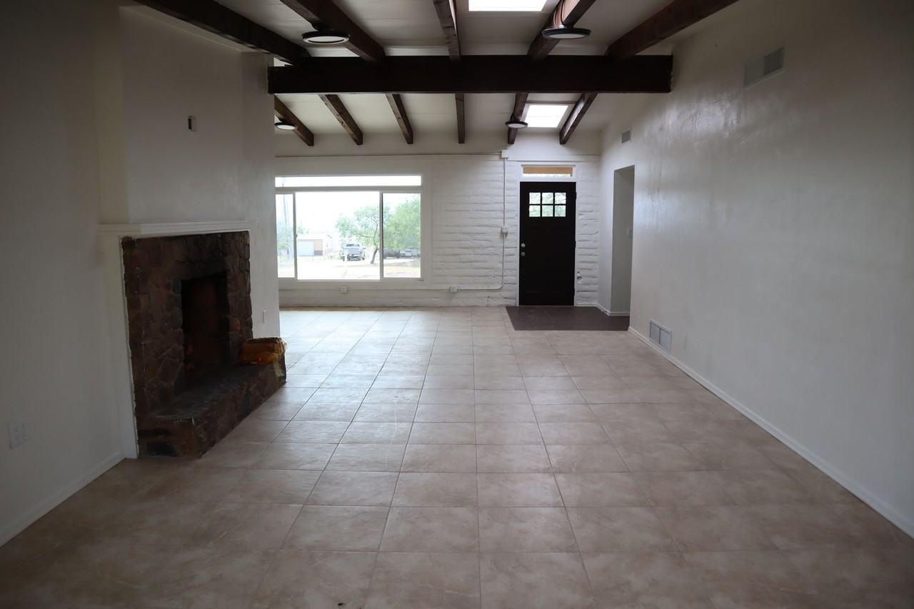 8008 S Vato Ln - Photo 6 of 37