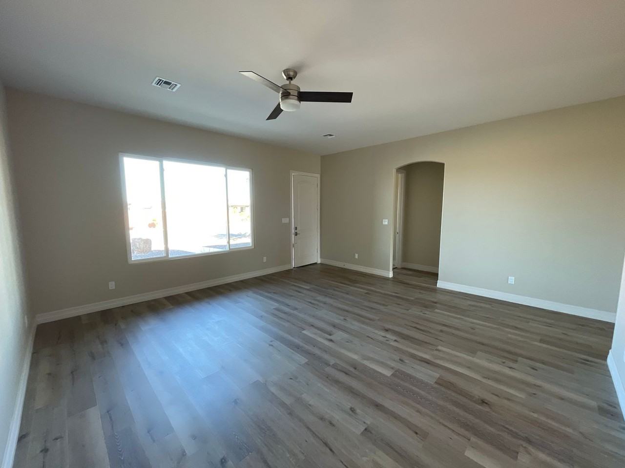 12771 S Karimme Ave - Photo 2 of 28