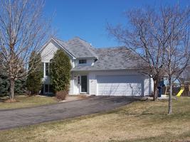 featured image of 8958 Knollwood Dr
