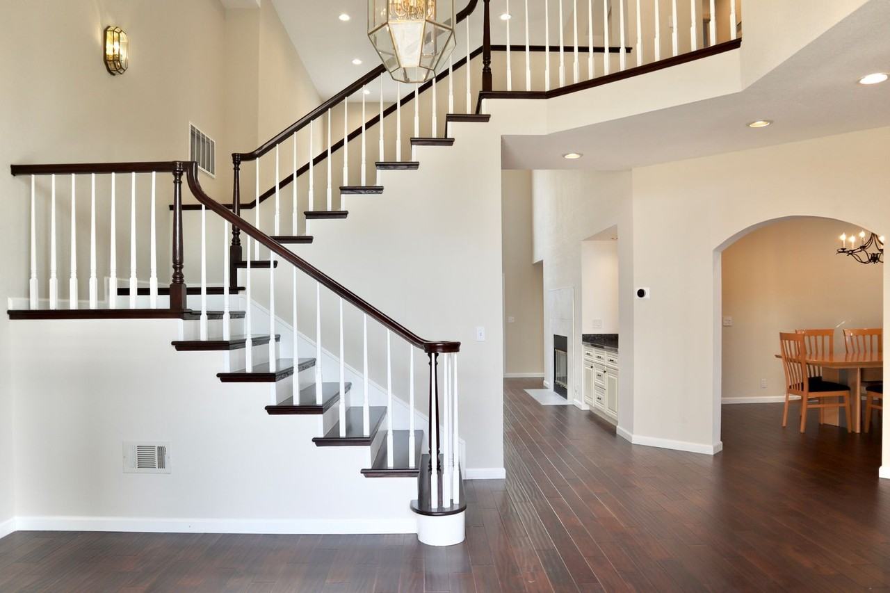 249 Brunswick Pl - Photo 3 of 32