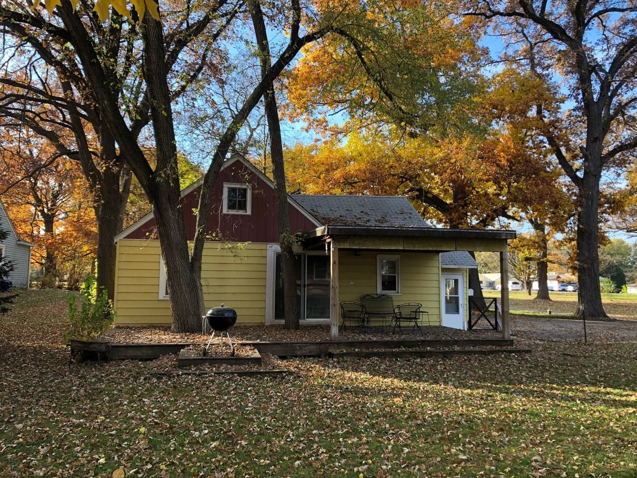9157 Cooper Rd - Photo 2 of 17