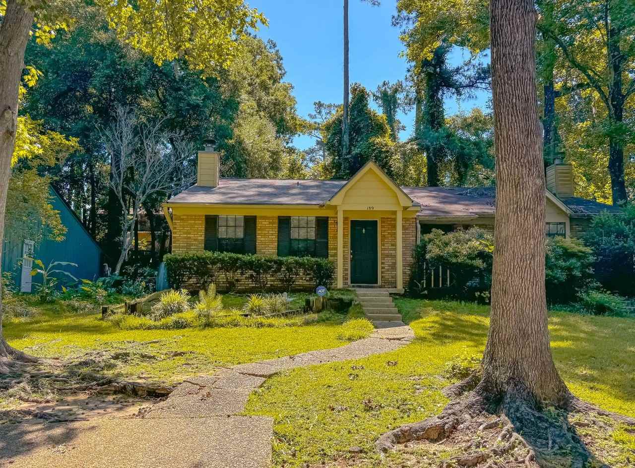 189 Whetherbine Way W - Photo 3 of 39