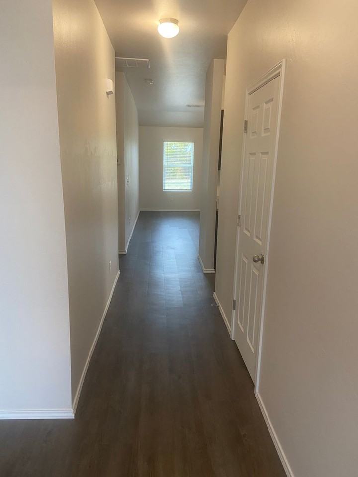2024 Taylor St - Photo 5 of 23