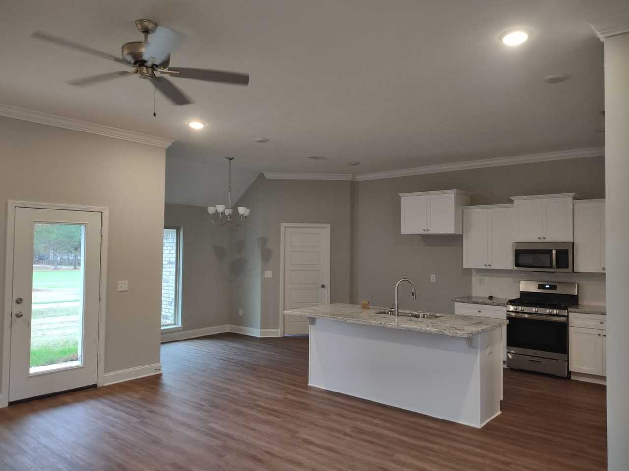 620 Westfield Dr - Photo 6 of 33