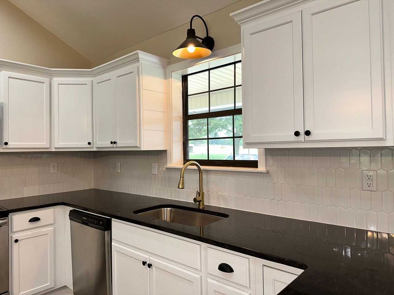 6222 Highway 51 - Photo 4 of 24