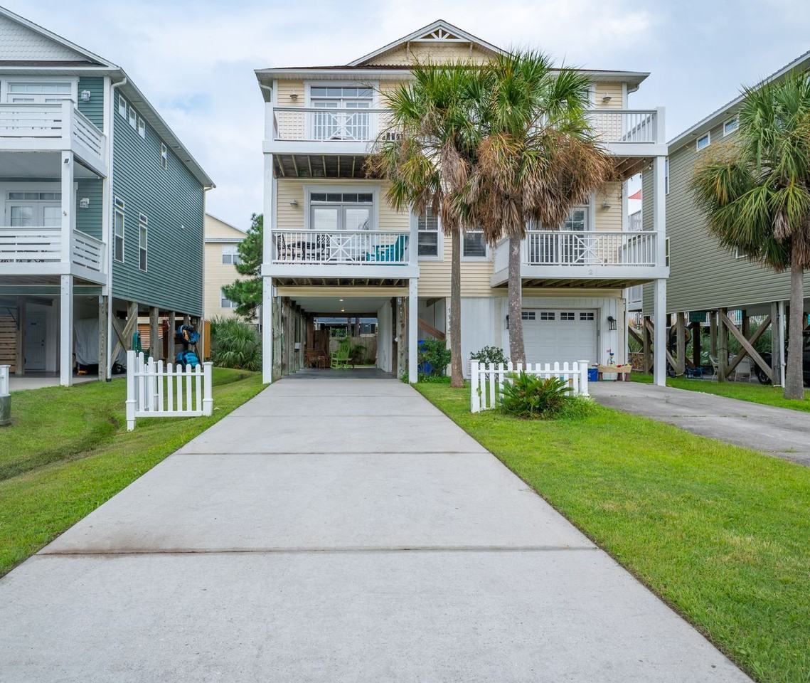 1114 Mellow Yellow @ 1114 Bonito Lane #1