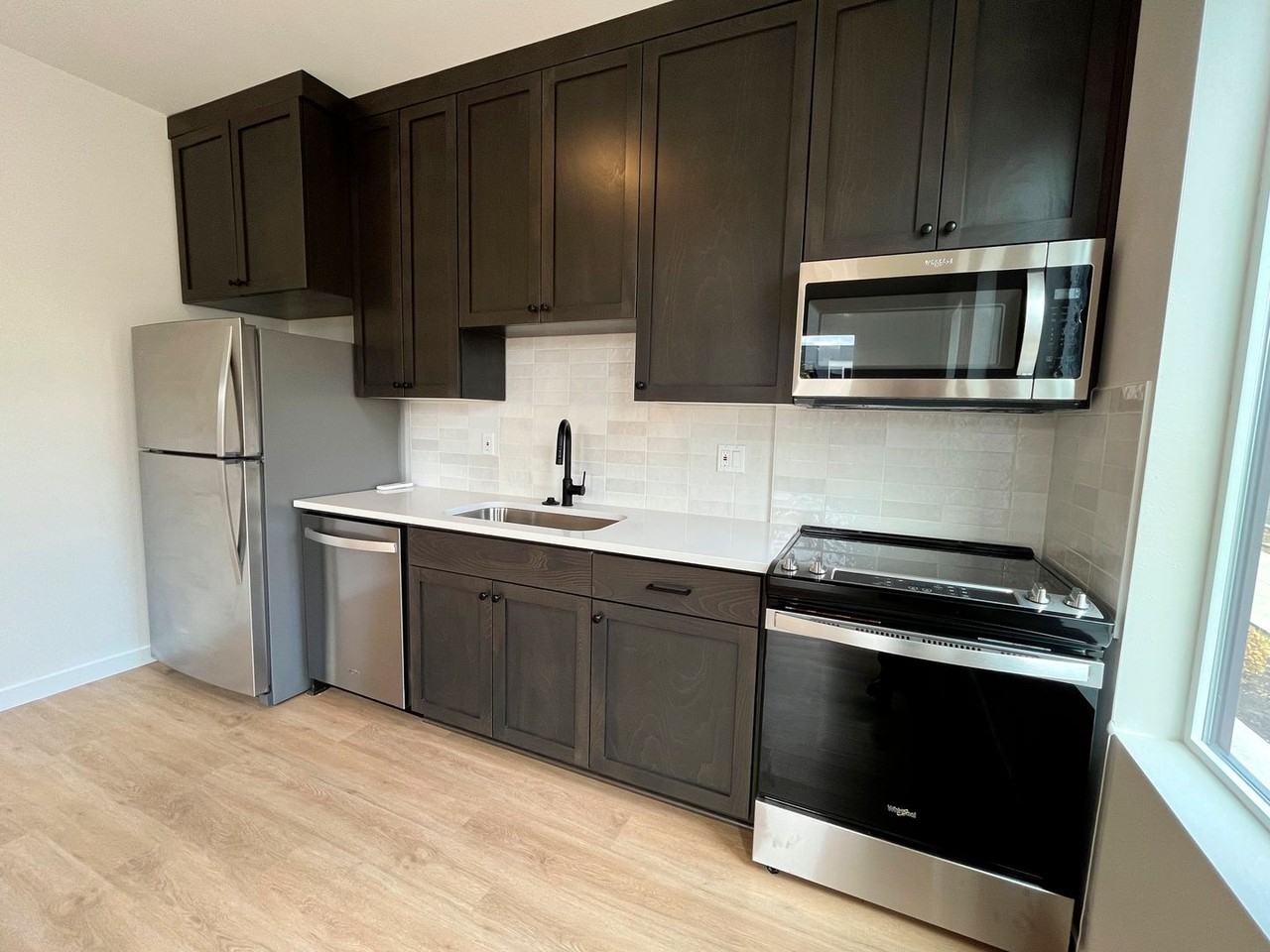 4723 N Williams Ave - Photo 5 of 16