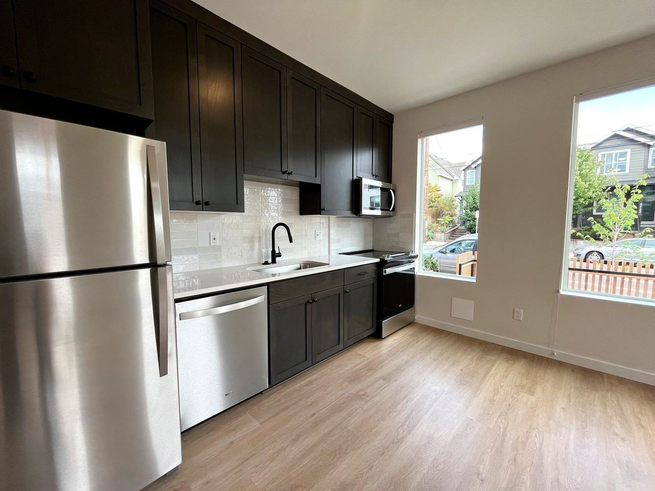 4723 N Williams Ave - Photo 6 of 16