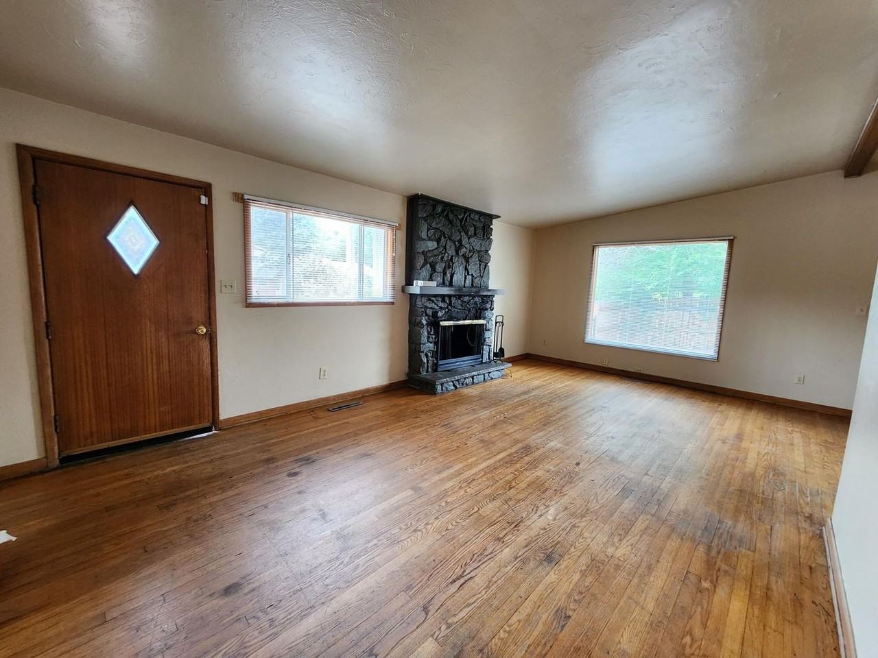 506 W Cheyenne Rd - Photo 4 of 12