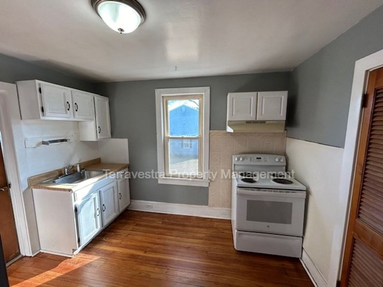 503 North Delaware St - Photo 2 of 10