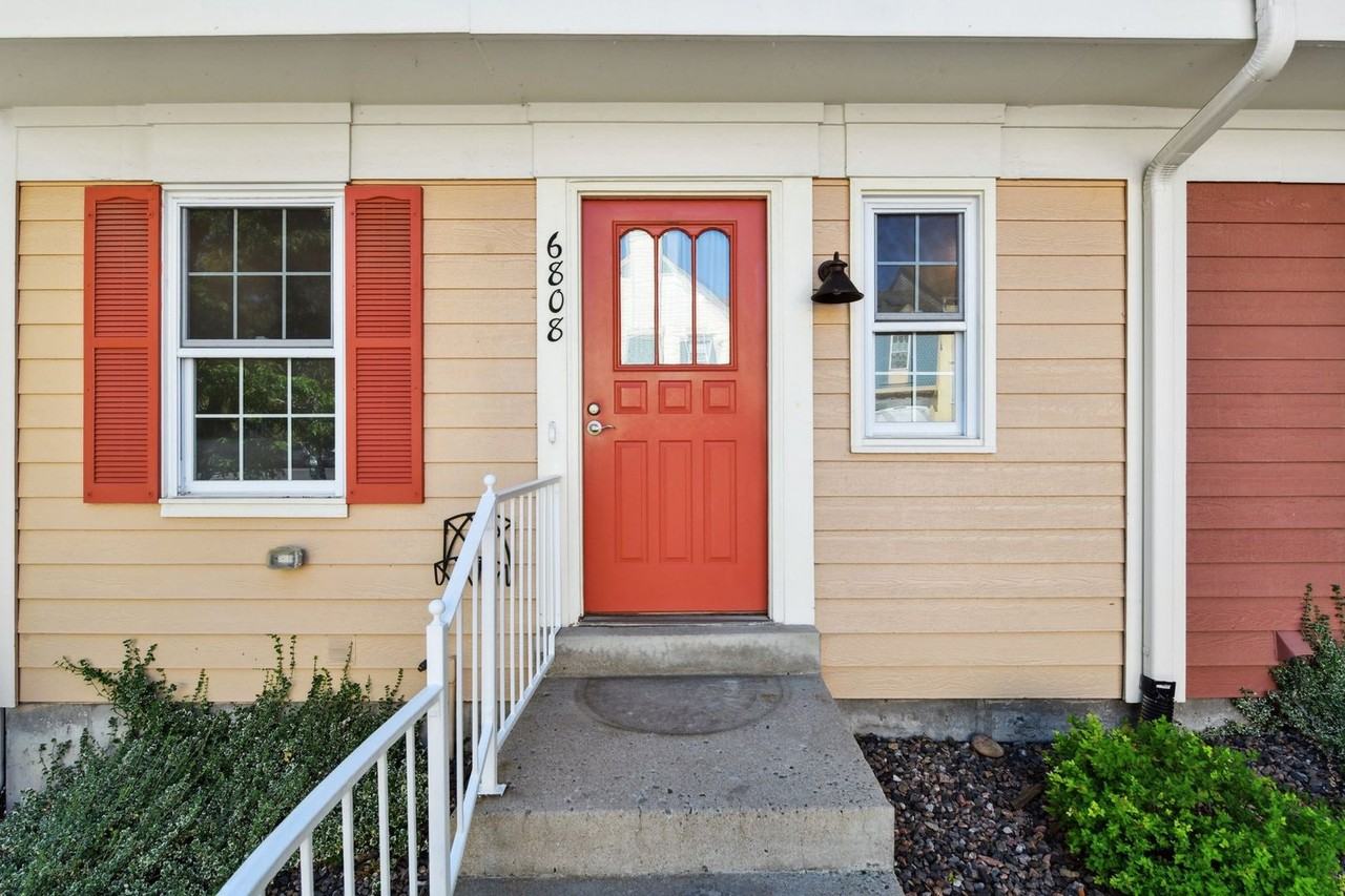 6808 S Holland Way - Photo 2 of 27