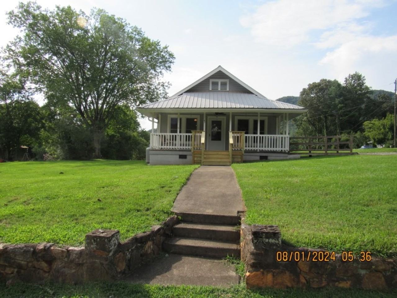 61 Buchanan Loop Rd - Photo 2 of 25