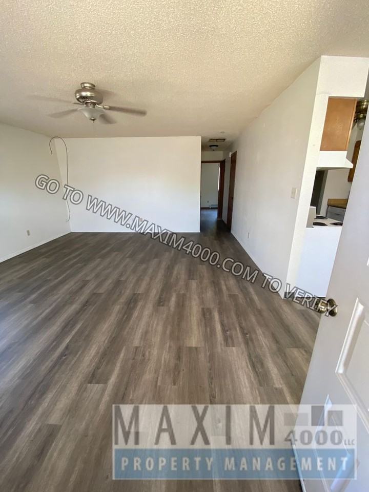 3043 Shawnee Pl - Photo 2 of 10