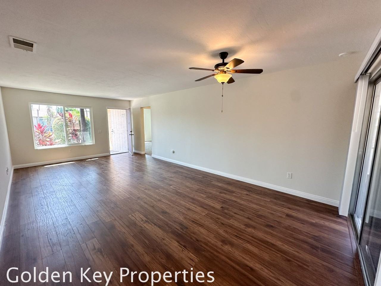 4718 Westridge Dr - Photo 4 of 16