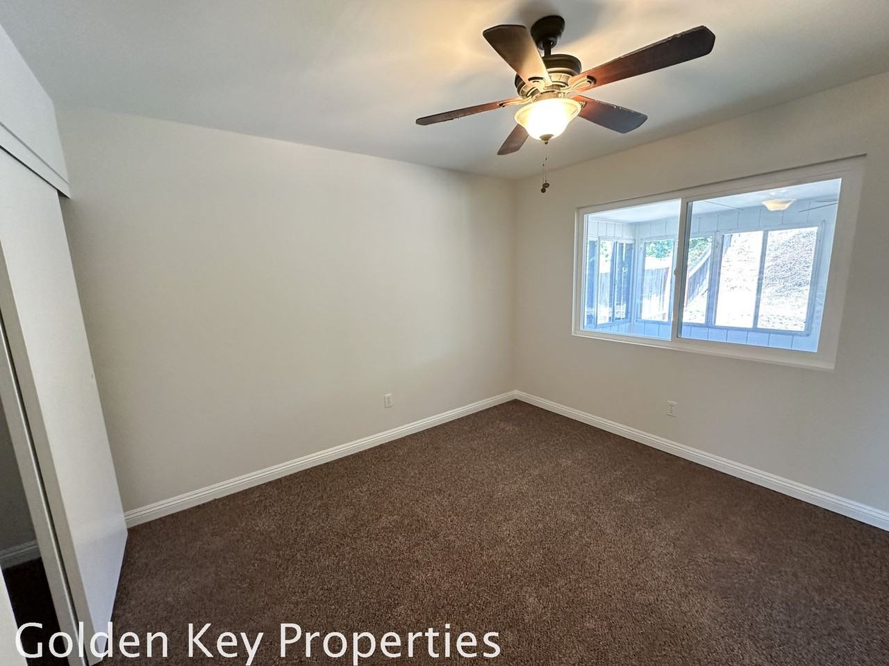 4718 Westridge Dr - Photo 7 of 16