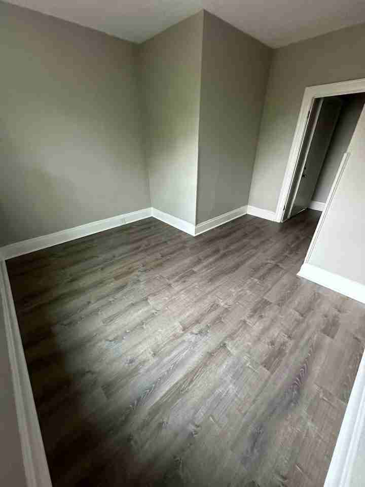 610 S 2nd St - Photo 2 of 9