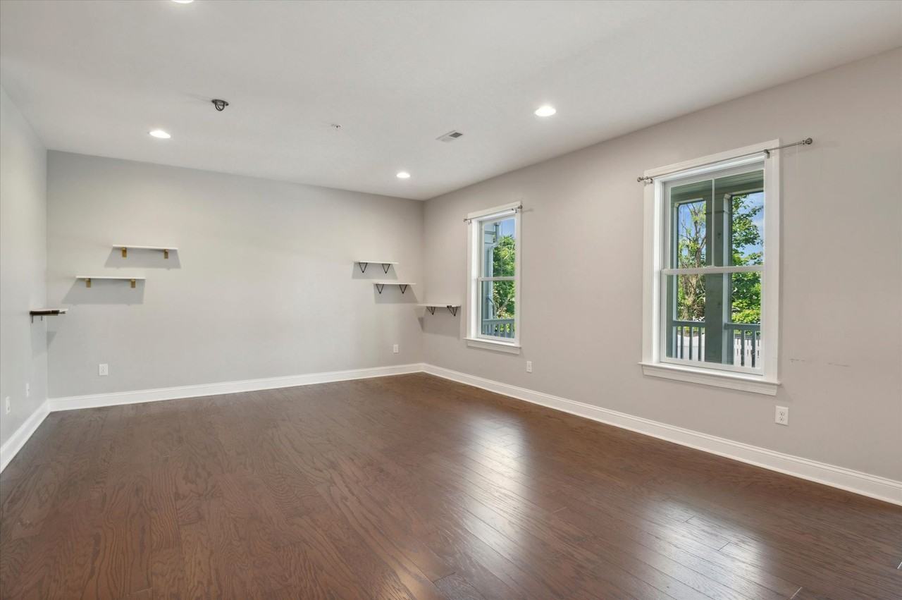 2003 Draper St - Photo 3 of 25