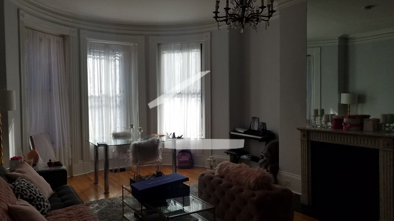 423 Marlborough Street - Photo 5 of 11