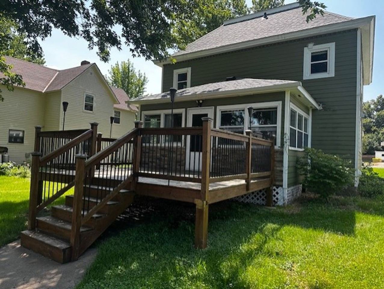 308 1st St S - Photo 3 of 24