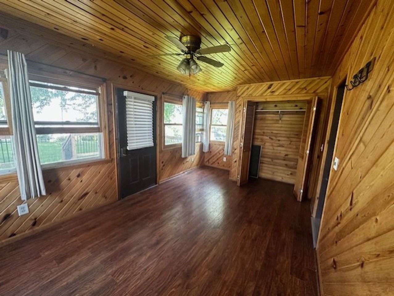 308 1st St S - Photo 5 of 24