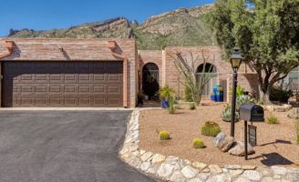 featured image of 4715 E Apple Valley Pl