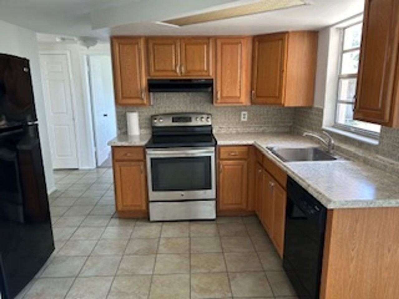 9820 Rainbow Ln - Photo 2 of 22