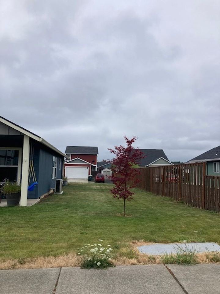 809 Miller St - Photo 2 of 14