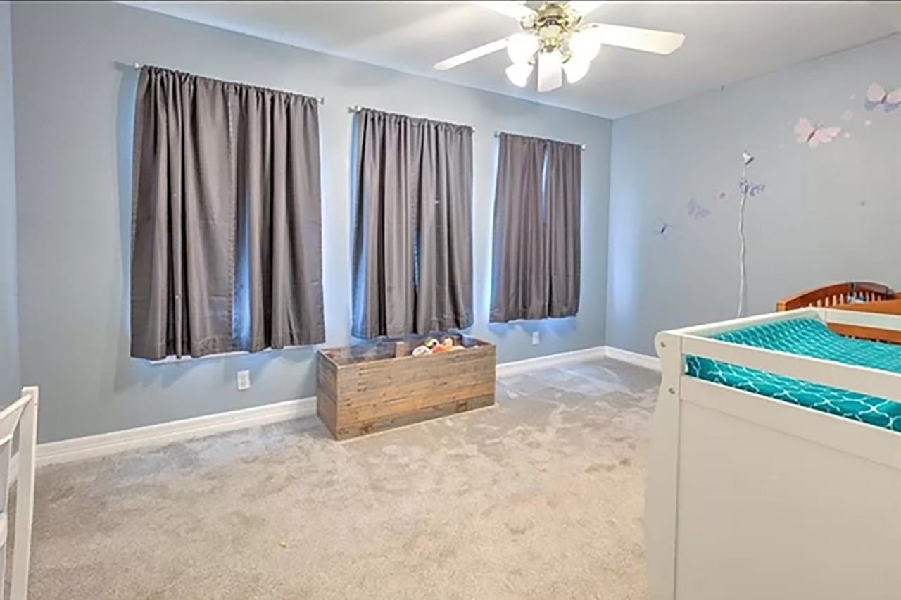 302 Glenwood St - Photo 3 of 6