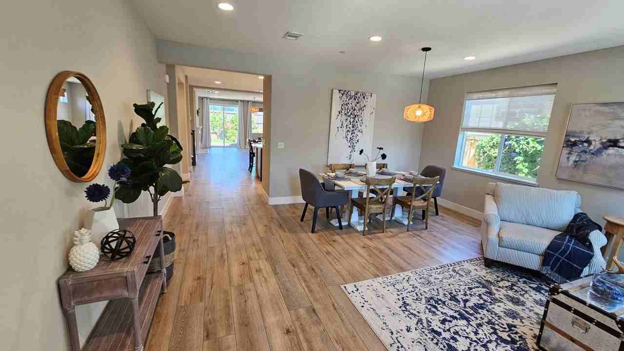 3024 Merlin Ct - Photo 2 of 25