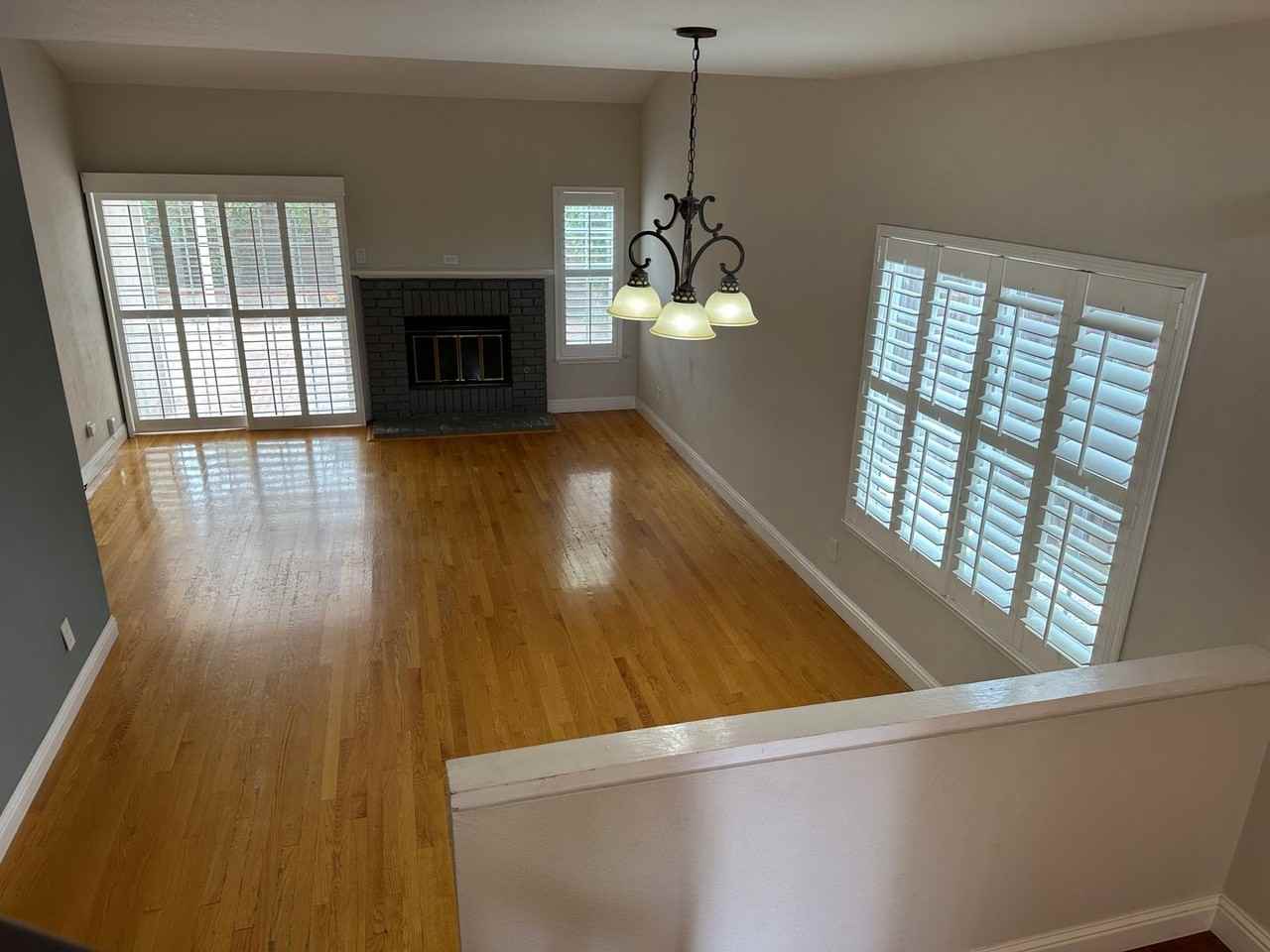 847 Kyle St - Photo 3 of 23